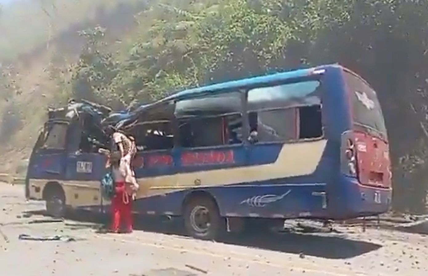 Τουλάχιστον επτά νεκροί από βομβιστική επίθεση στην Κολομβία