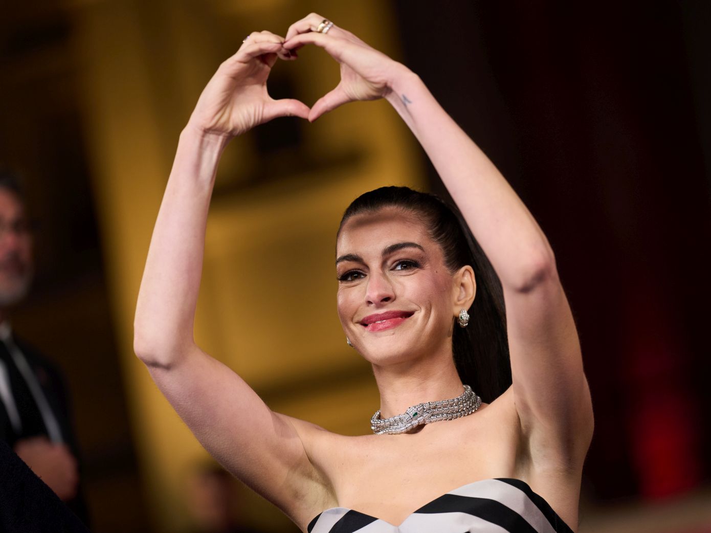 «Ο Διάβολος φοράει Prada»: Με αφορμή την επιστροφή του, αξίζει να δούμε πώς ξεκίνησαν όλα όχι στο σινεμά, αλλά στην πραγματική ζωή