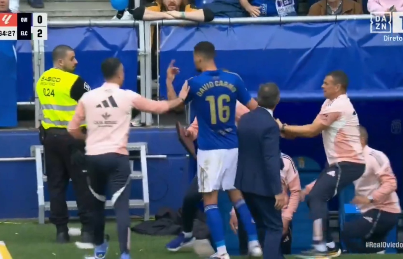 Οβιέδο: Εκτός εαυτού ο Κάρμο, που τα… έβαλε με την εξέδρα