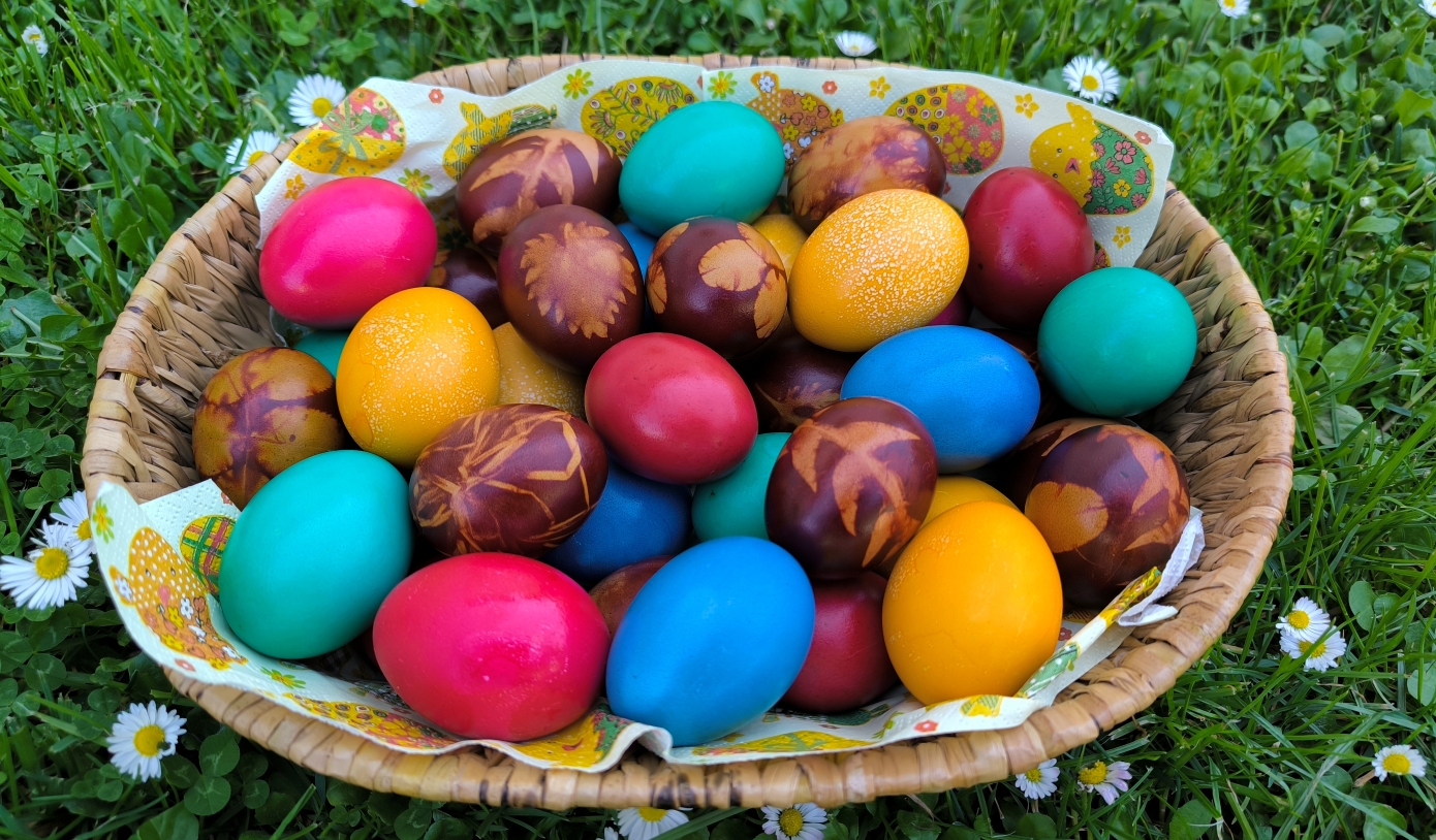 Αυγά και Πάσχα: Όσα πρέπει να γνωρίζετε για την ασφάλειά σας &#8211; Από το βράσιμο και το βάψιμο μέχρι τη συντήρηση