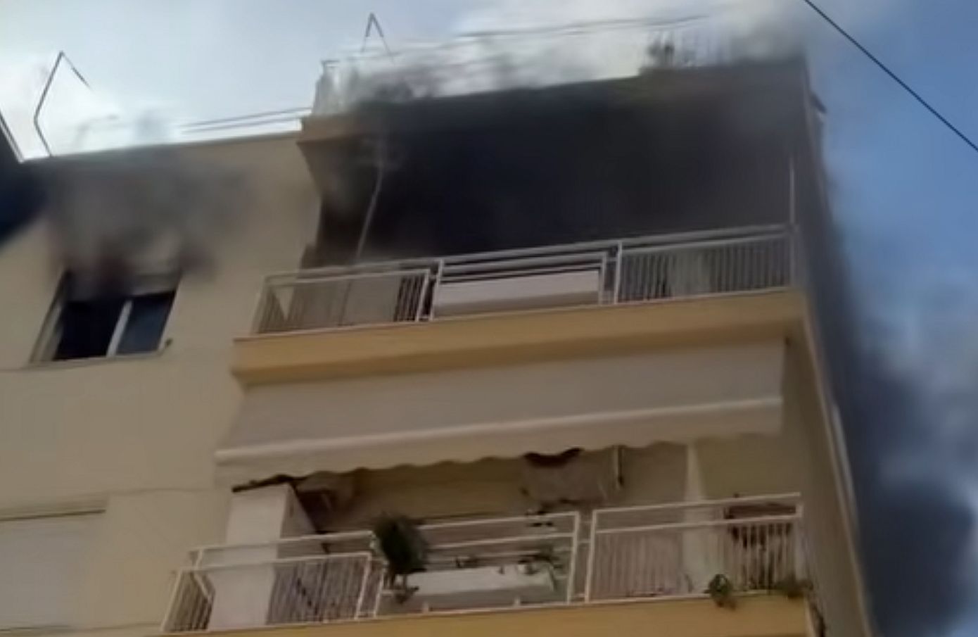 Πάτρα: Νεκρή η 92χρονη μητέρα πρώην γ.γ. του Υπουργείου Δικαιοσύνης και στελέχους ΠΑΣΟΚ σε φωτιά στο διαμέρισμά της