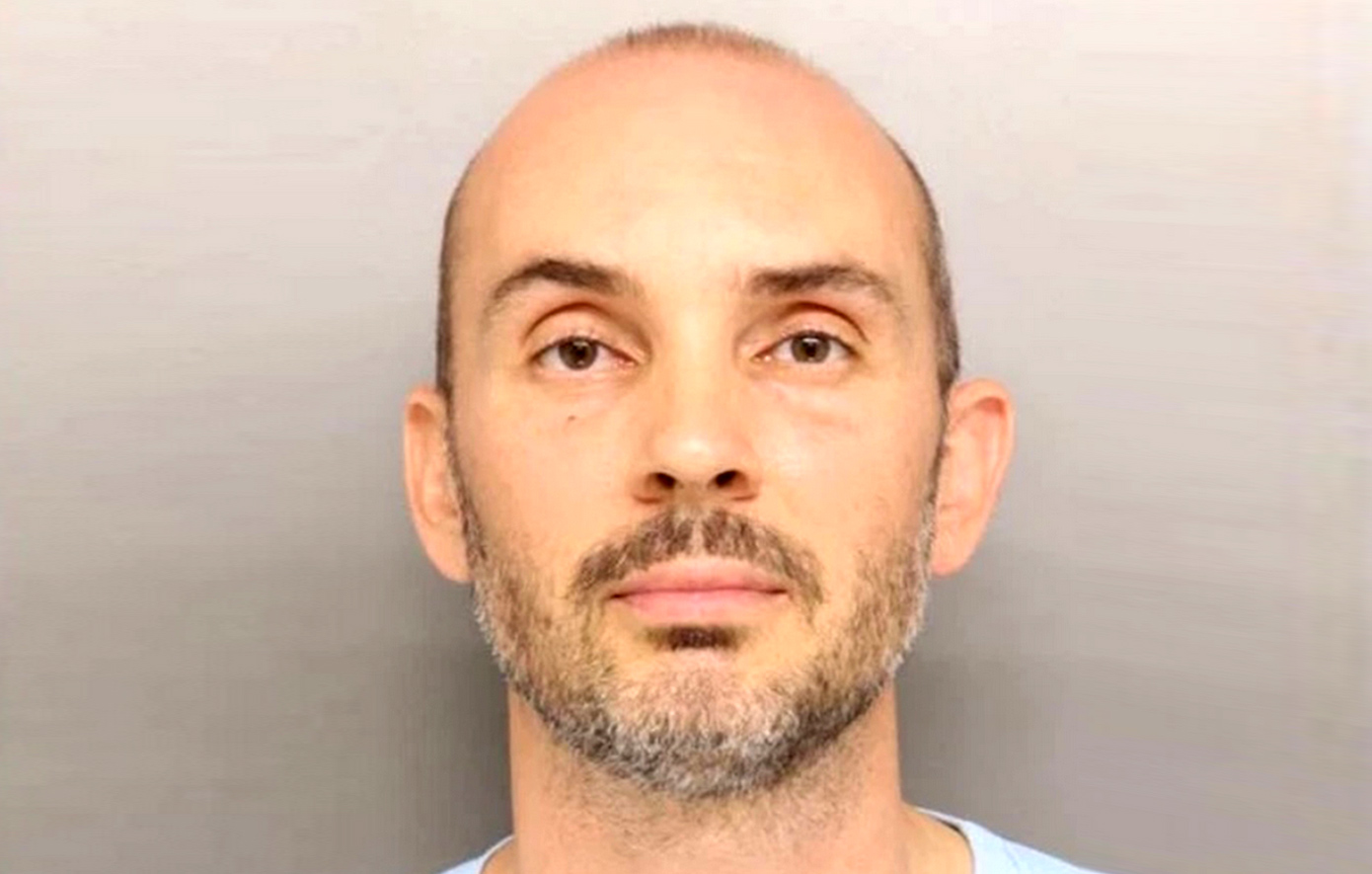 Γιατρός που εμφανιζόταν ως «sugar daddy» στο διαδίκτυο, πληρώνοντας έφηβες για σεξ, βρέθηκε νεκρός