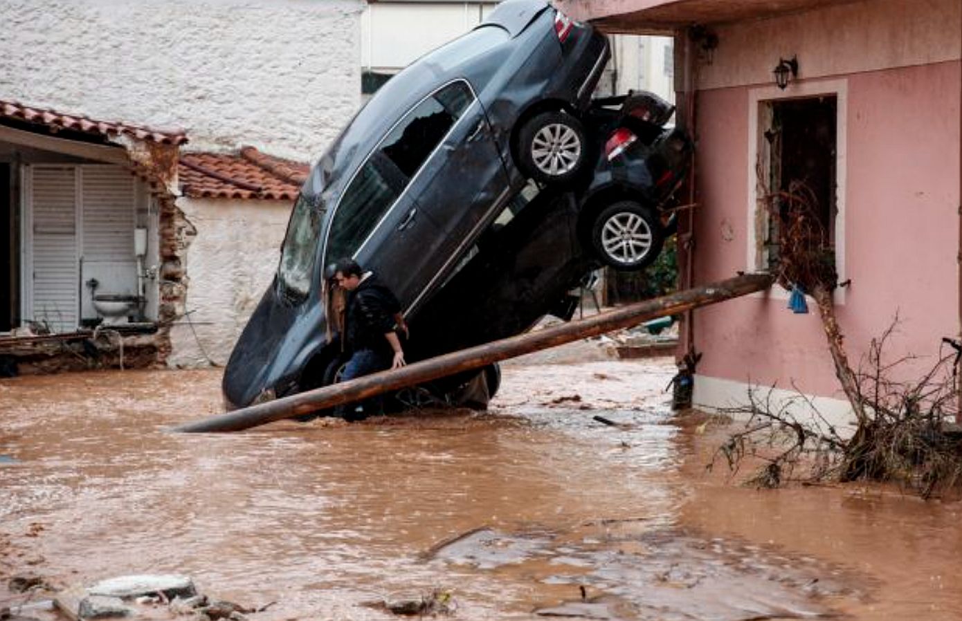 Αυξάνονται η συχνότητα και το κόστος των φυσικών καταστροφών στην Ελλάδα &#8211; Άνω του 1 δισ. οι ζημιές