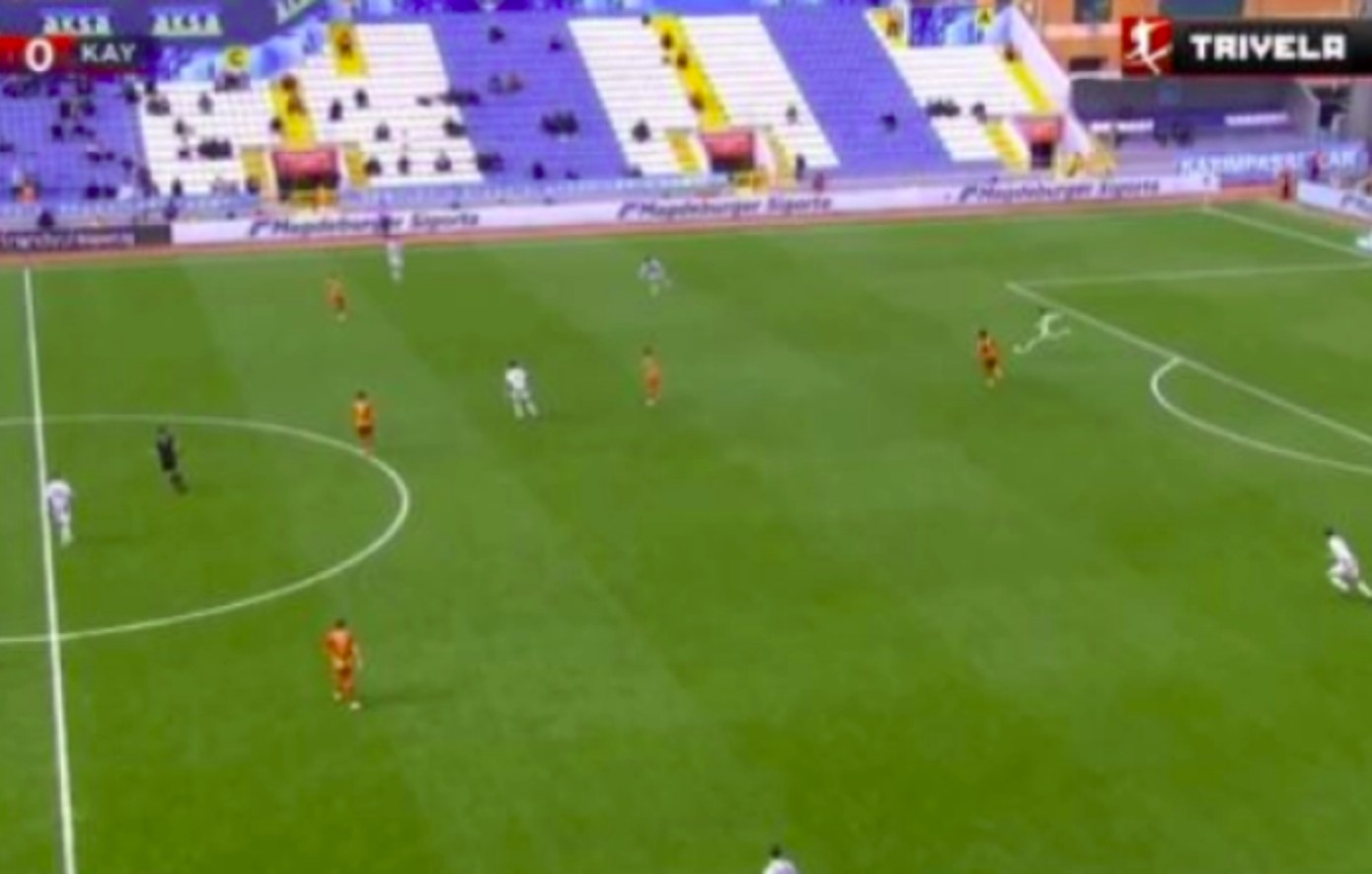 Τρέλανε κόσμο ο Γιαννιώτης στην Τουρκία: Ο Έλληνας τερματοφύλακας πέτυχε το γκολ της χρονιάς