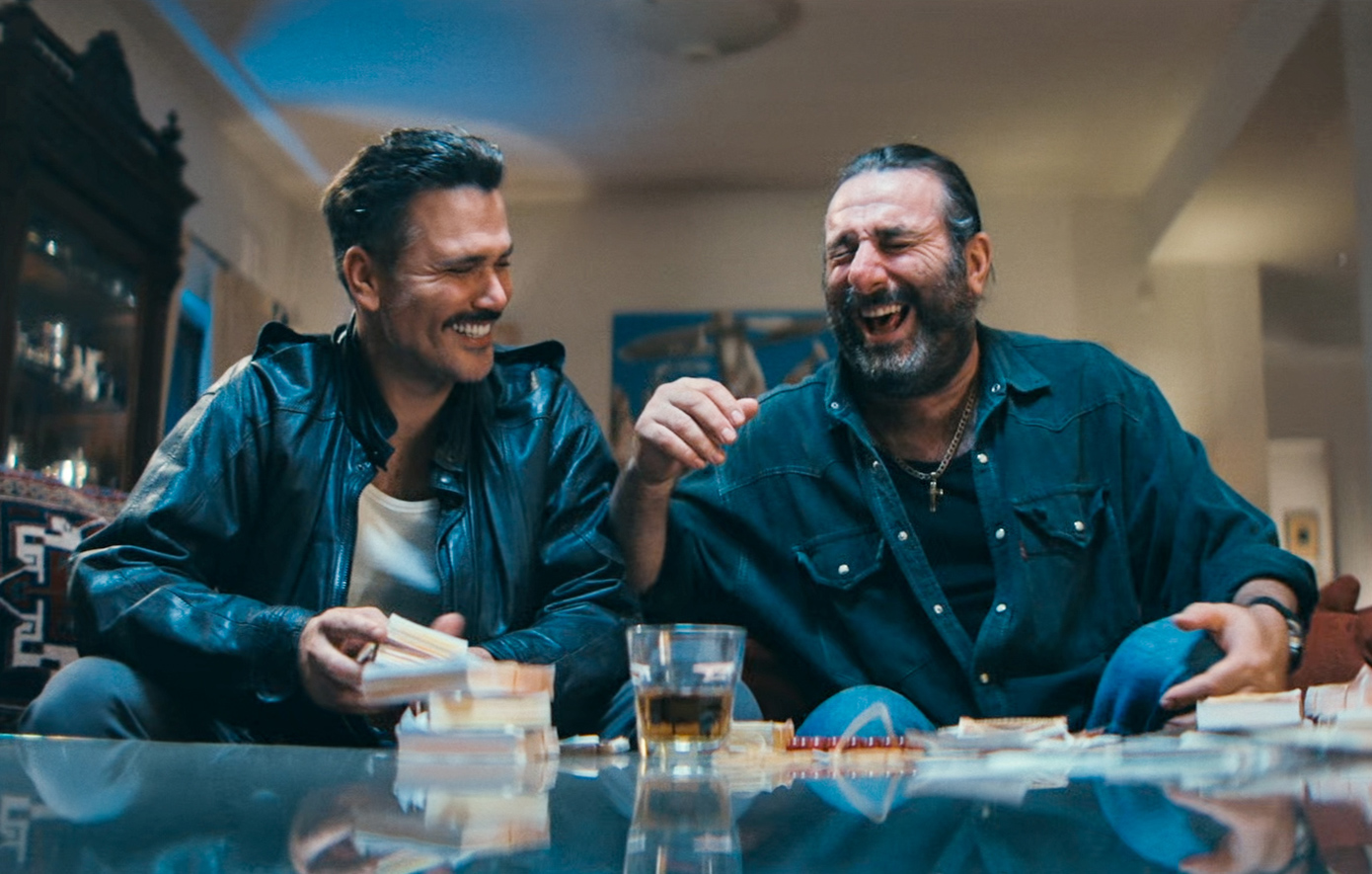 «Γιατί ρε πατέρα»: Η σύλληψη όλων είναι θέμα χρόνου μιας και ο Φιλίππου έχει πλέον πολλά στοιχεία εναντίον τους