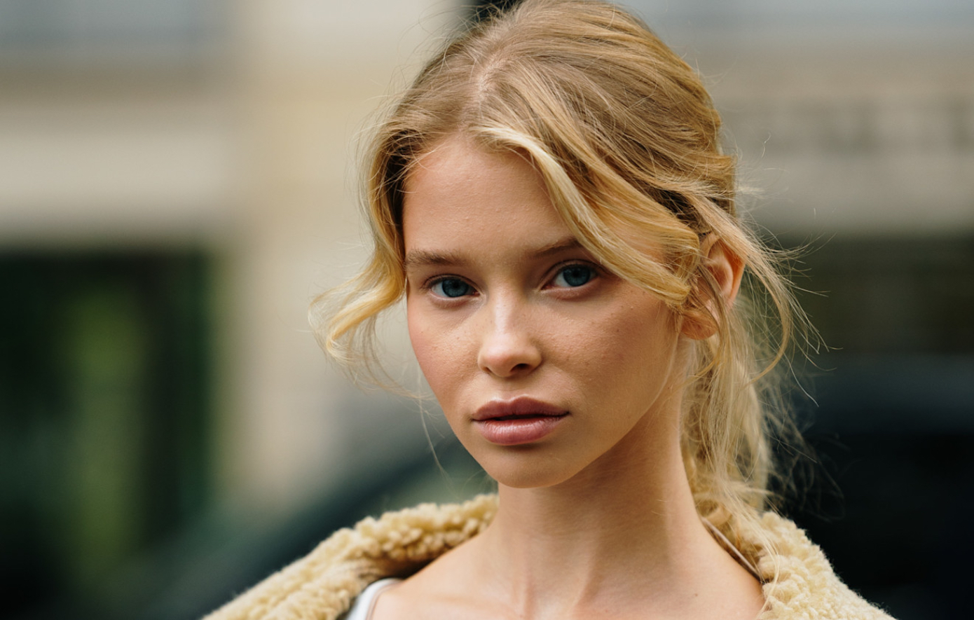 Το πιο εύκολο προϊόν για αρχάριες — αυτό που αναδεικνύει το βλέμμα με μία μόνο κίνηση