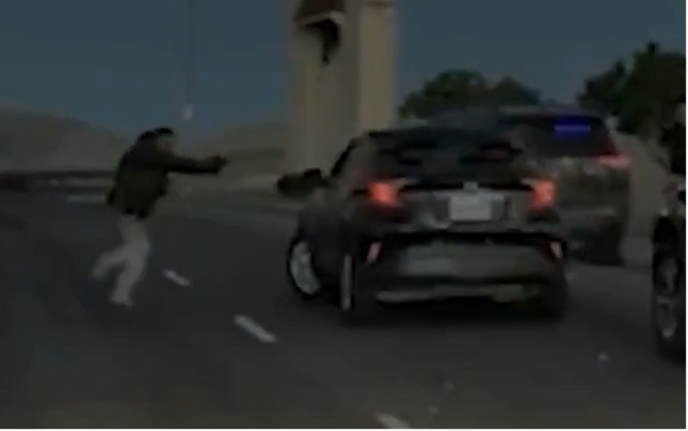 Πράκτορες της ICE πυροβόλησαν άνδρα που προσπάθησε να τους χτυπήσει με το αυτοκίνητο του