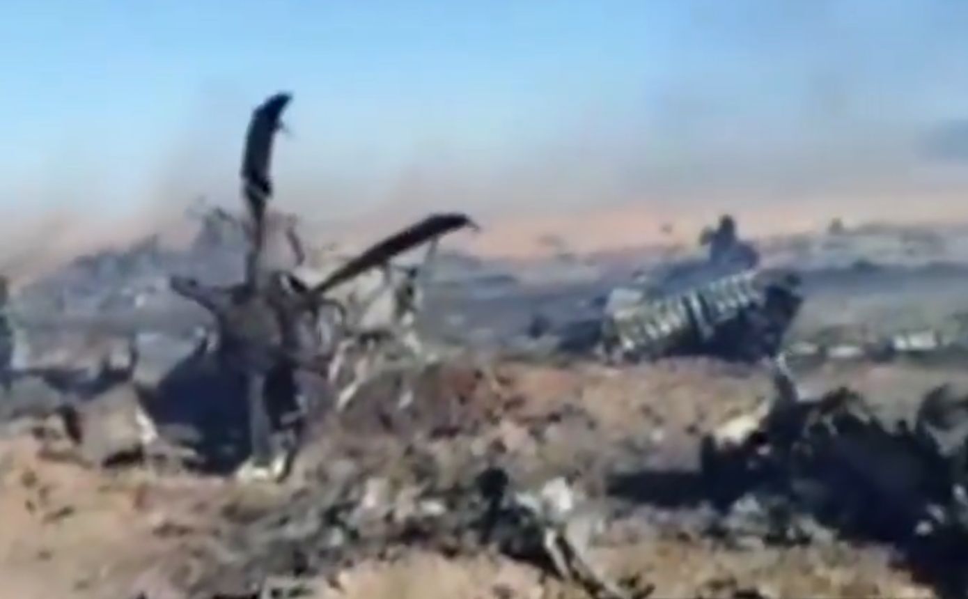 Το Ιράν λέει ότι κατέρριψε ένα αμερικανικό C-130 και δύο ελικόπτερα Black Hawk κατά τη διάσωση του πιλότου του F-15 – Πέντε νεκροί