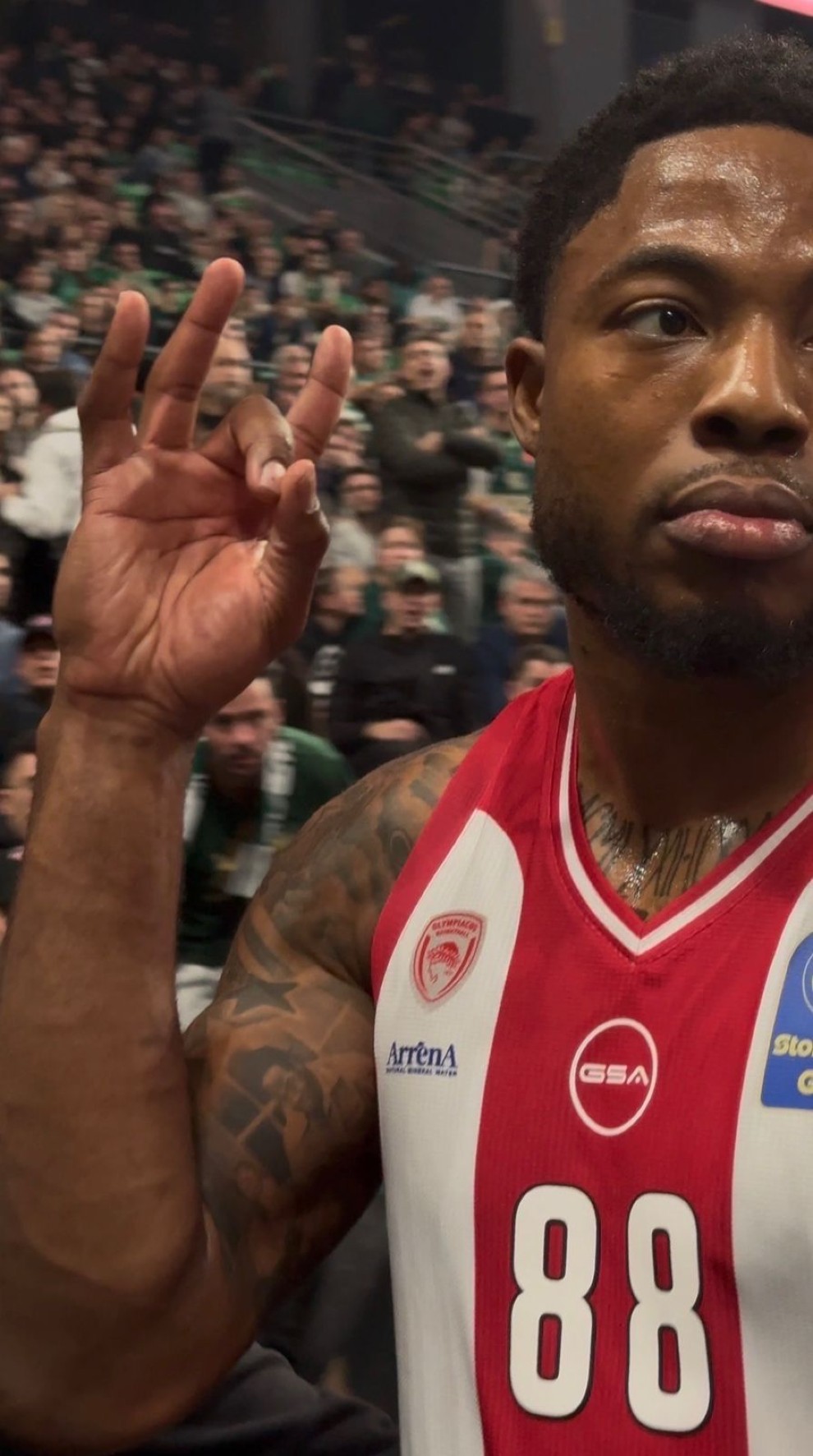 Ταϊρίκ Τζόουνς Ταϊρίκ Τζόουνς