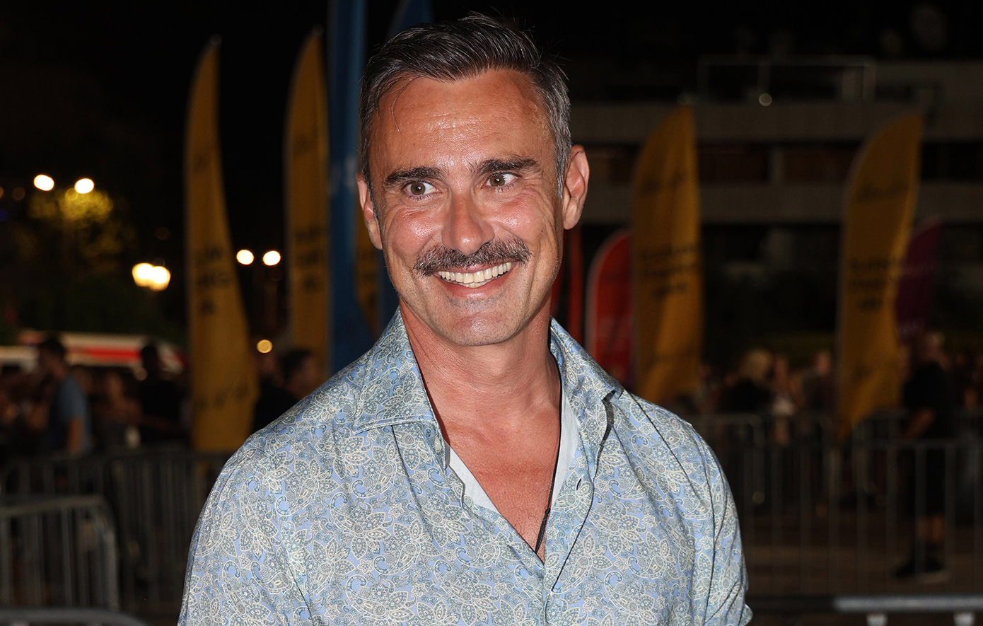 Γιώργος Καπουτζίδης: «Ο πιο ωραίος Έλληνας άντρας είναι ο σύντροφός μου»