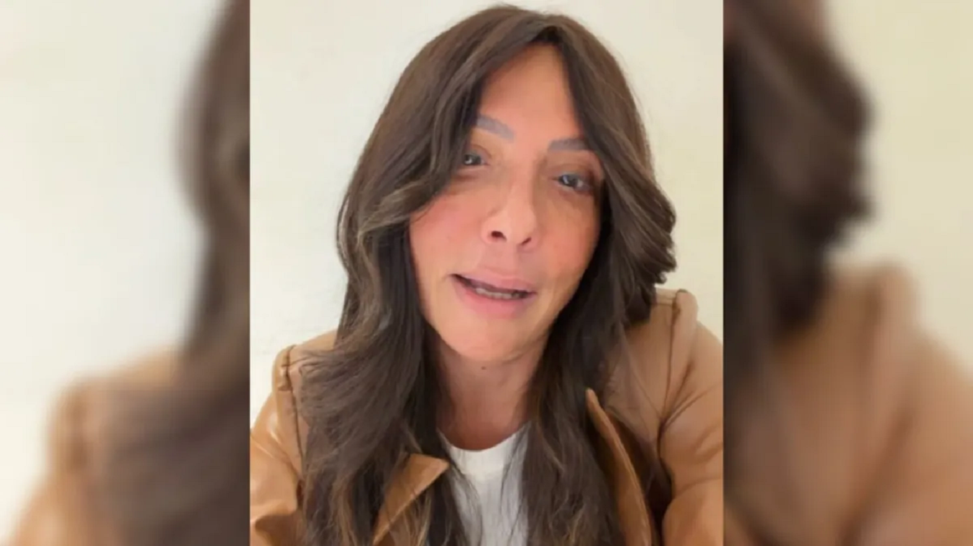 Τουρκάλα τραγουδίστρια υμνούσε τον Κεμάλ, της απαγορεύτηκε η είσοδος και ζητάει και τα ρέστα