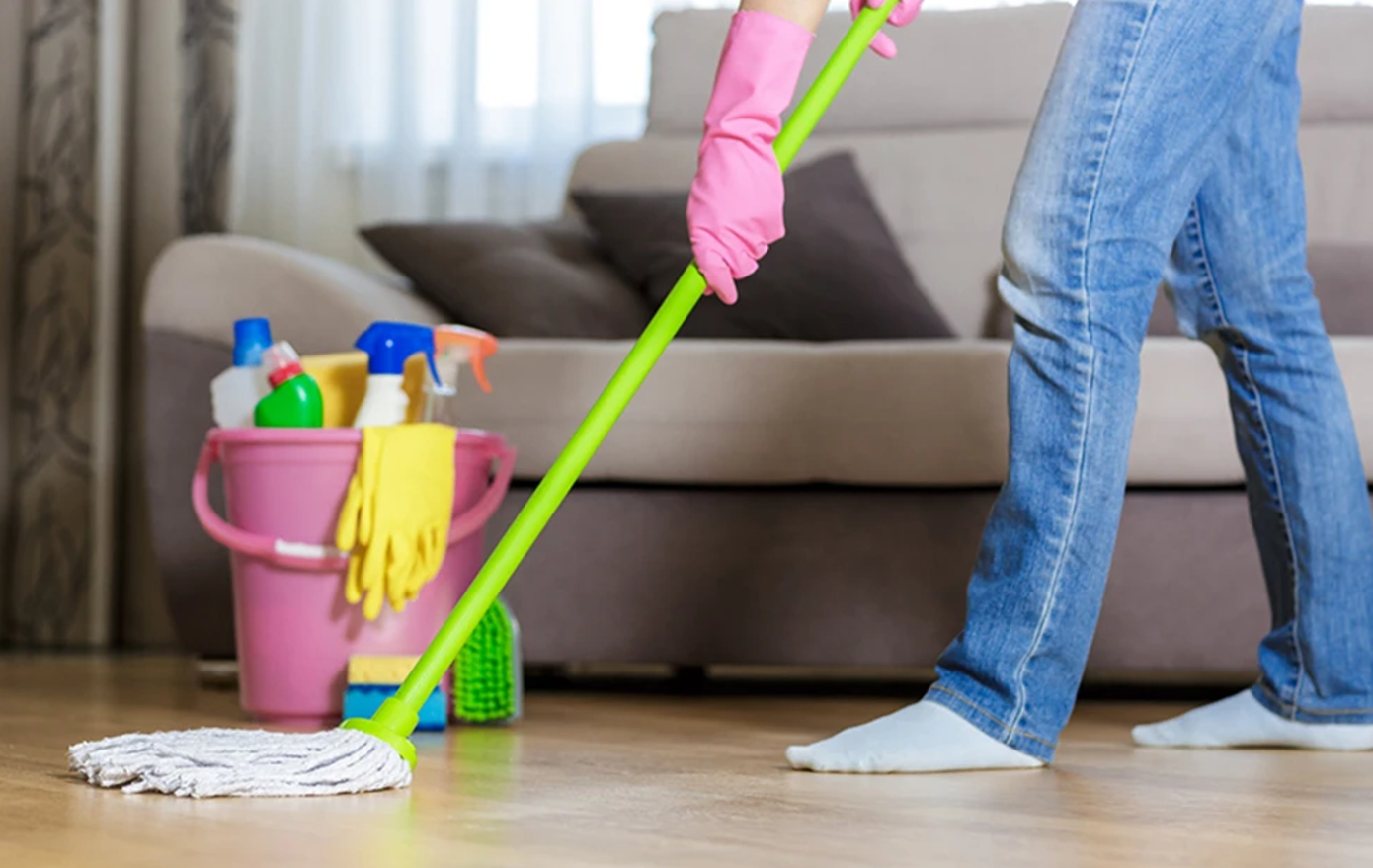 Τα αντικείμενα που δεν πρέπει να καθαρίσεις ποτέ με ζεστό νερό