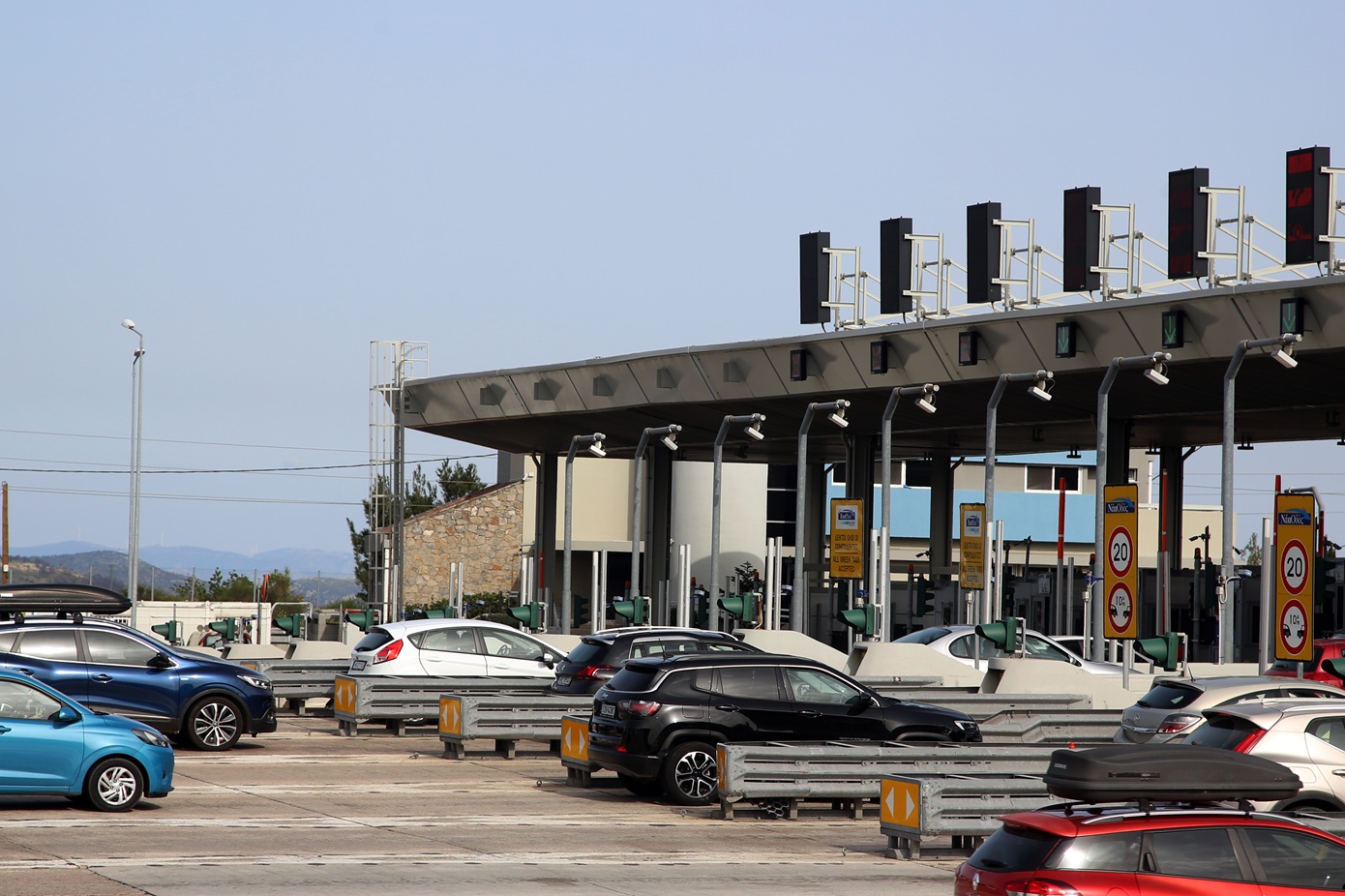 Κίνηση τώρα: Συνεχίζεται η επιστροφή των εκδρομέων του Πάσχα &#8211; Πού παρατηρούνται προβλήματα