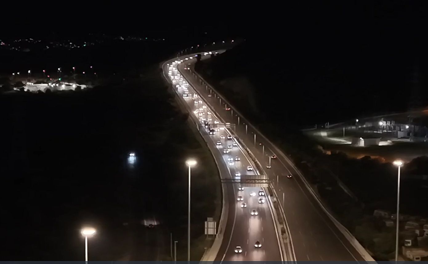 Επιστροφή εκδρομέων του Πάσχα &#8211; Αυξημένη κίνηση από τα Ίσθμια έως την Κινέττα &#8211; Μικρές ουρές στις Αφίδνες