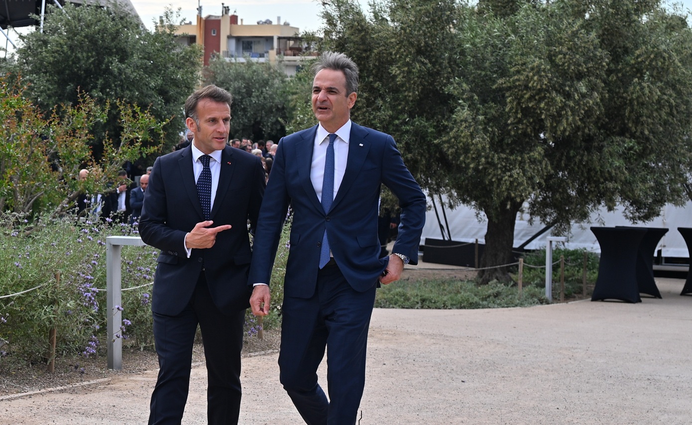 «Ο Μακρόν παριστάνει τον Ναπολέοντα»: Πώς είδε η Τουρκία την επίσκεψη του Γάλλου προέδρου στην Ελλάδα