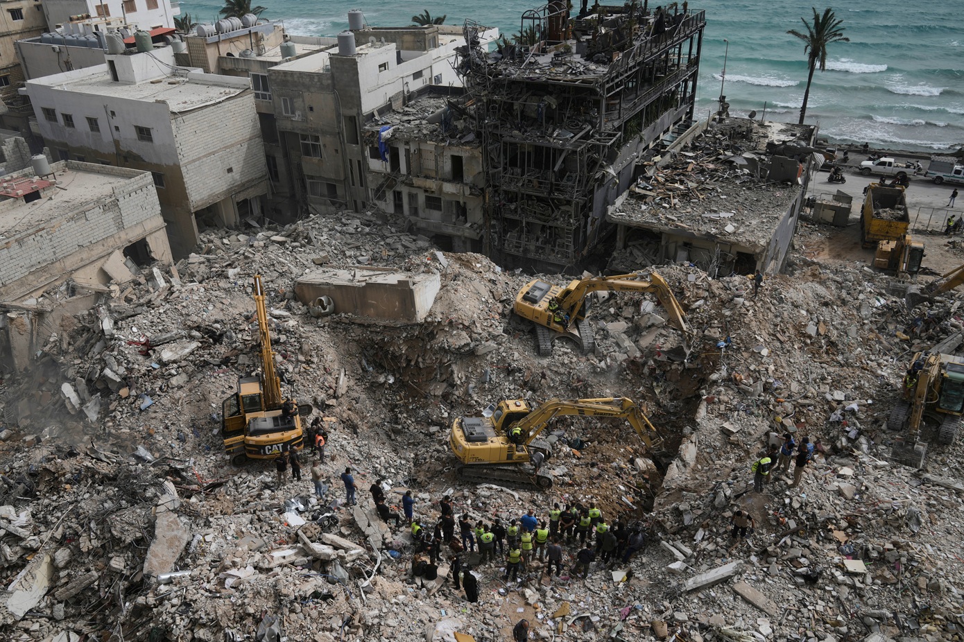 Το Ισραήλ κατεδαφίζει κτίρια στο νότιο Λίβανο