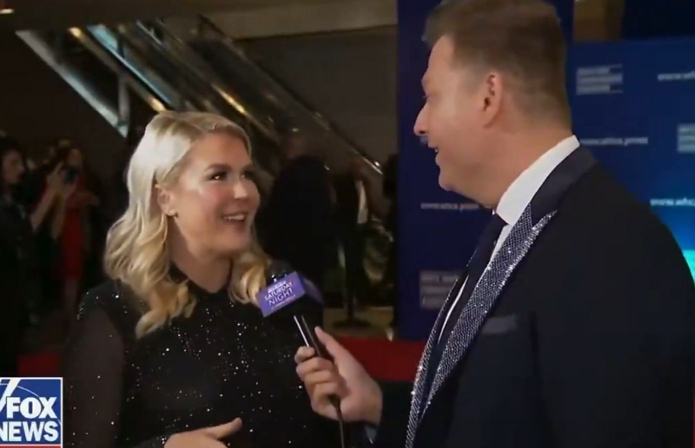 Η «προφητική» δήλωση της εκπροσώπου του Λευκού Οίκου έγινε viral: «Θα πέσουν πυροβολισμοί στην αίθουσα»