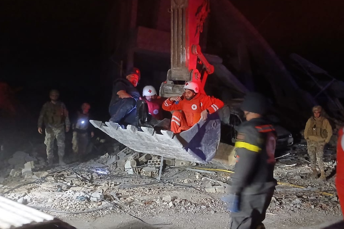 Ισραηλινές επιδρομές στο νότιο Λίβανο με τρεις νεκρούς και μία δημοσιογράφο μεταξύ των θυμάτων