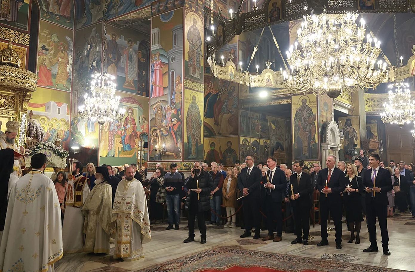 Δείτε live την Ακουλουθία της Ανάστασης από τη Μητρόπολη Αθηνών