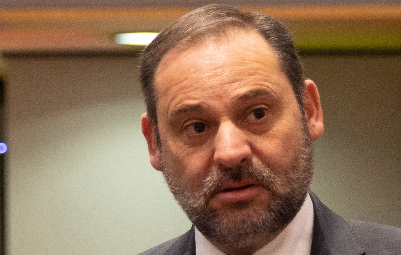 Ξεκίνησε η δίκη για διαφθορά του Χοσέ Λουίς Άμπαλος, πρώην υπουργού Μεταφορών και στενού συνεργάτη του Ισπανού πρωθυπουργού