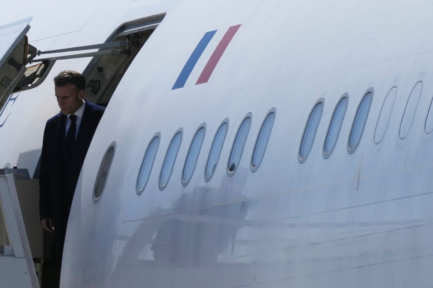 Η θέση του Μακρόν στον πόλεμο στη Μέση Ανατολή και η σχέση του με τον Ντόναλντ Τραμπ