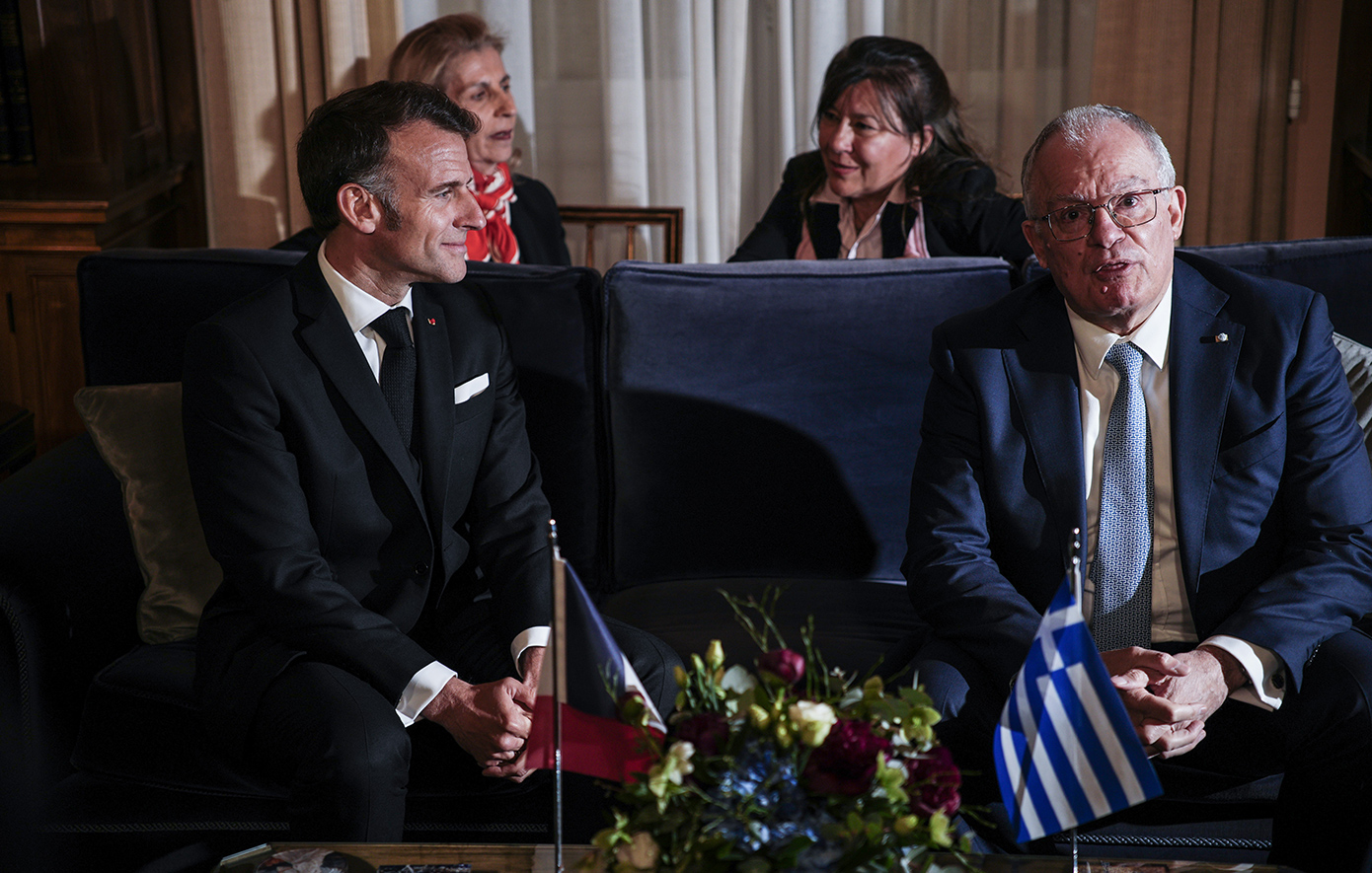 Τασούλας _Μακρόν