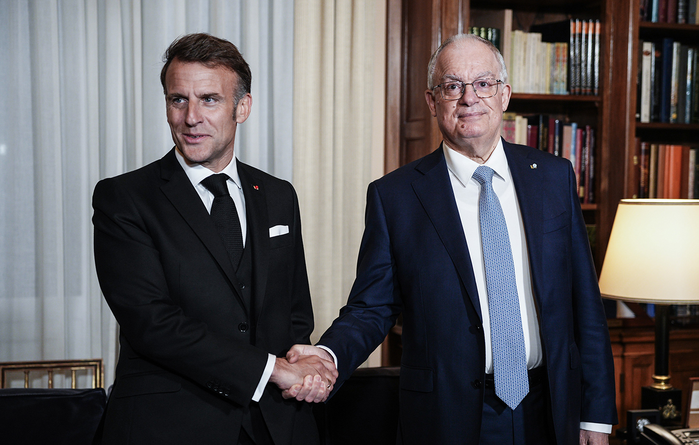 Τασούλας _Μακρόν