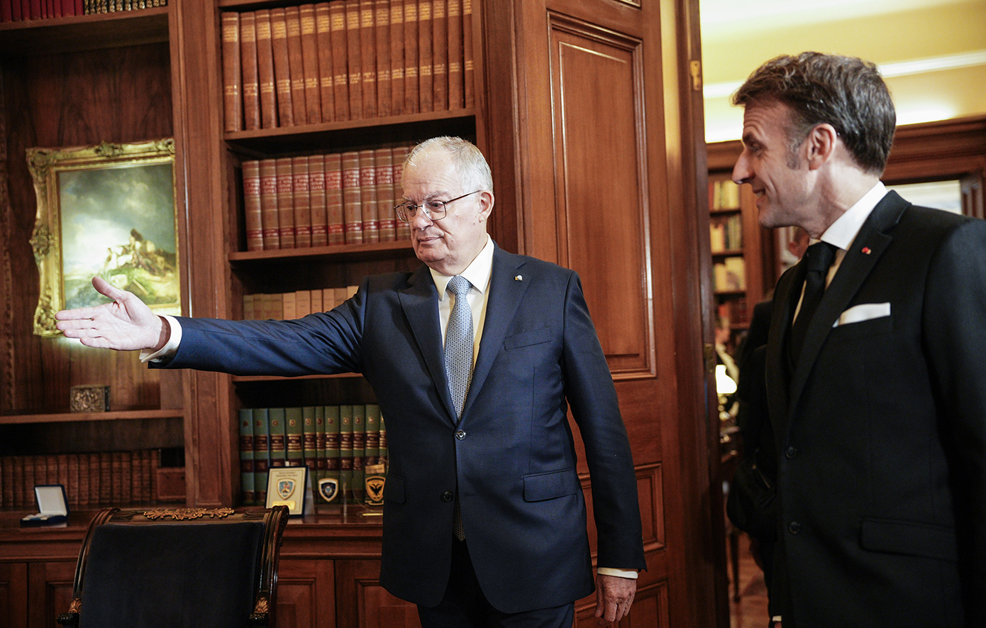 Τασούλας _Μακρόν