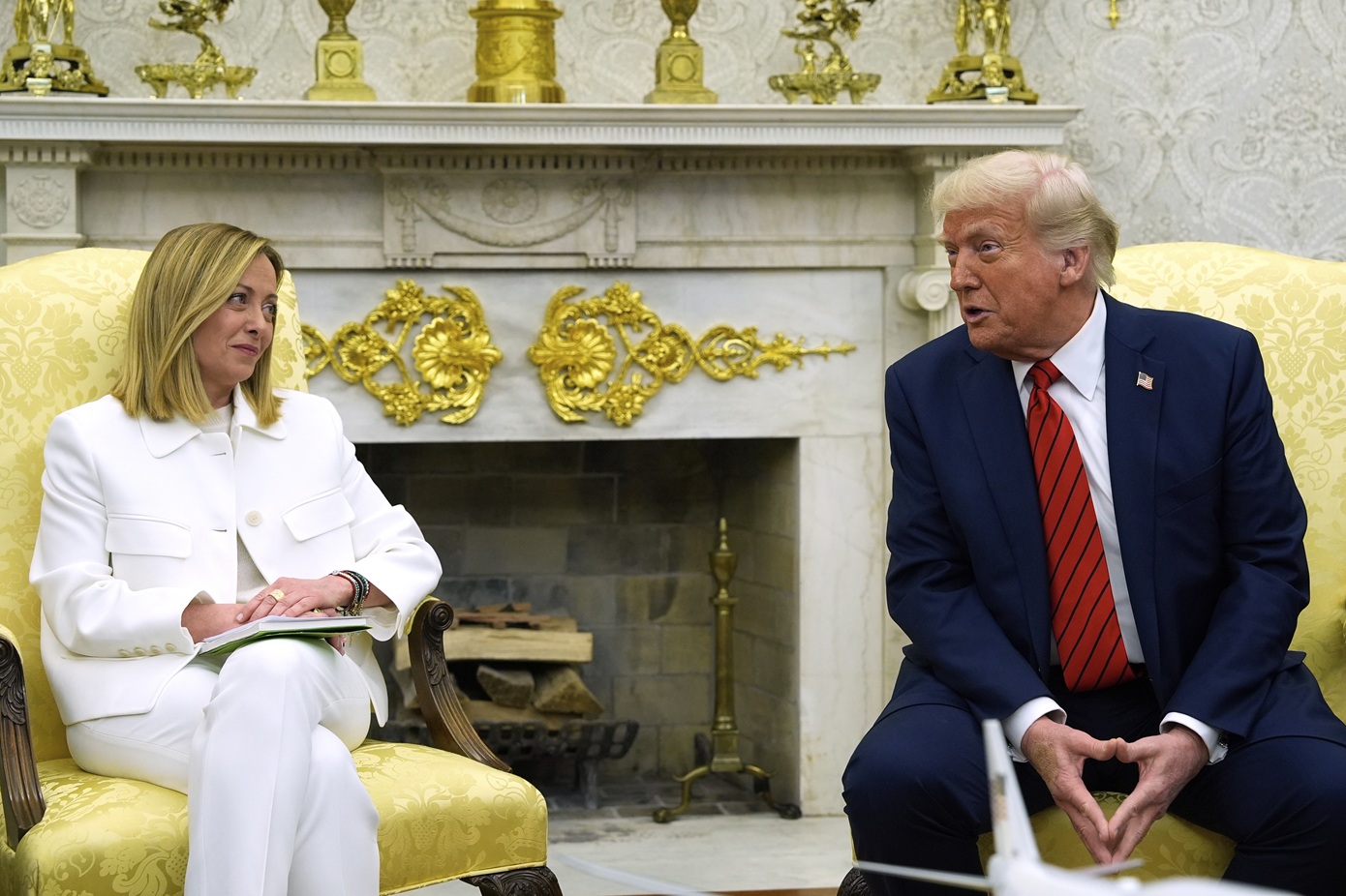 Τζόρτζια Μελόνι: Απαράδεκτες οι δηλώσεις του Ντόναλντ Τραμπ για τον Πάπα Λέοντα