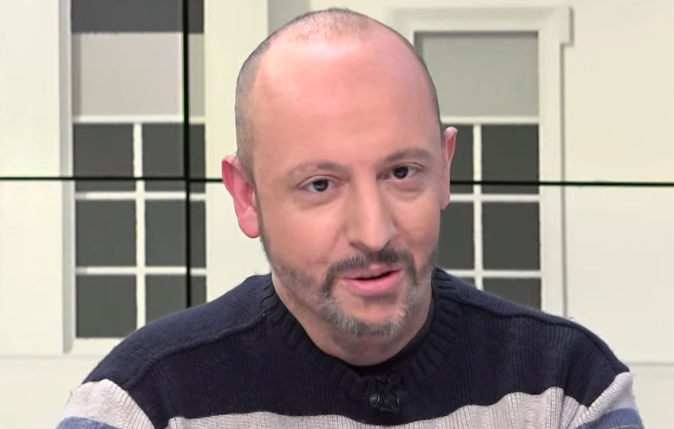 Πέθανε ο συγγραφέας, Γιάννης Μπρούζος &#8211; Είχε συγκλονίσει με το βιβλίο που έγραψε στον γιο του