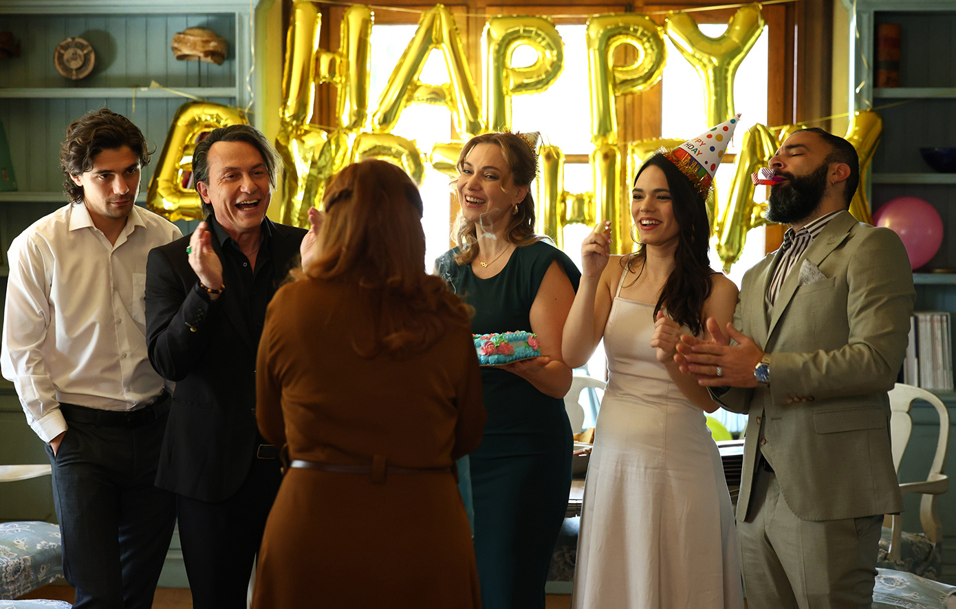 Να μ' αγαπάς