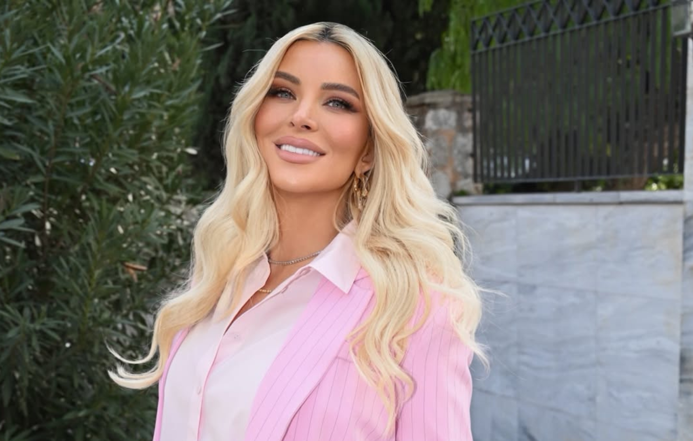 Κατερίνα Καινούργιου: Η πρώτη ολόσωμη φωτογραφία 20 ημέρες μετά τη γέννηση της κόρης της