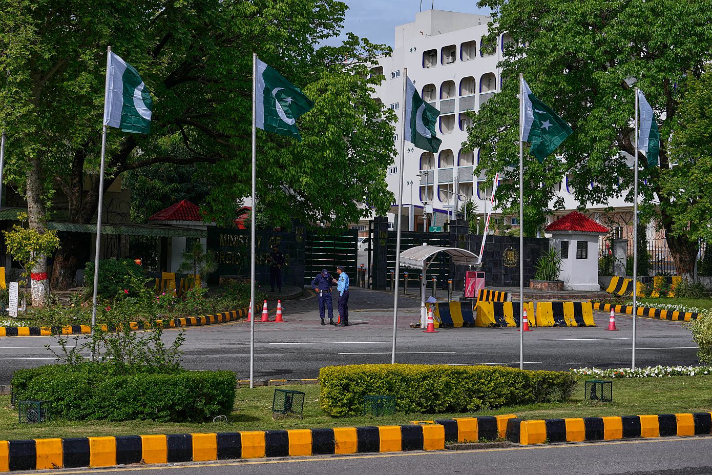 ΗΠΑ και Ιράν ξεκινούν τις συνομιλίες στο Πακιστάν &#8211; Δρακόντεια τα μέτρα ασφαλείας, τι επιθυμούν οι δύο πλευρές