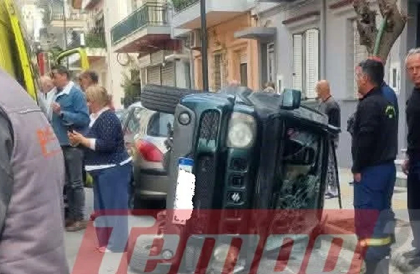 Πάτρα: Από θαύμα σώθηκε τετραμελής οικογένεια &#8211; Εγκλωβίστηκαν μέσα στο τζιπ τους που αναποδογύρισε