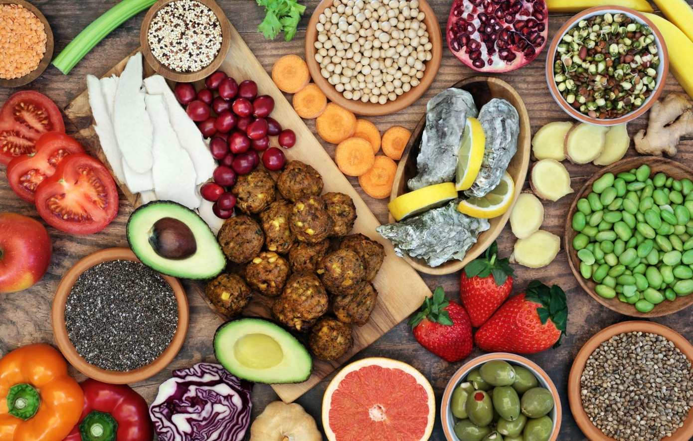 Υπερτροφές και μεσογειακή διατροφή: Η απόλυτη ασπίδα υγείας για τον σύγχρονο οργανισμό