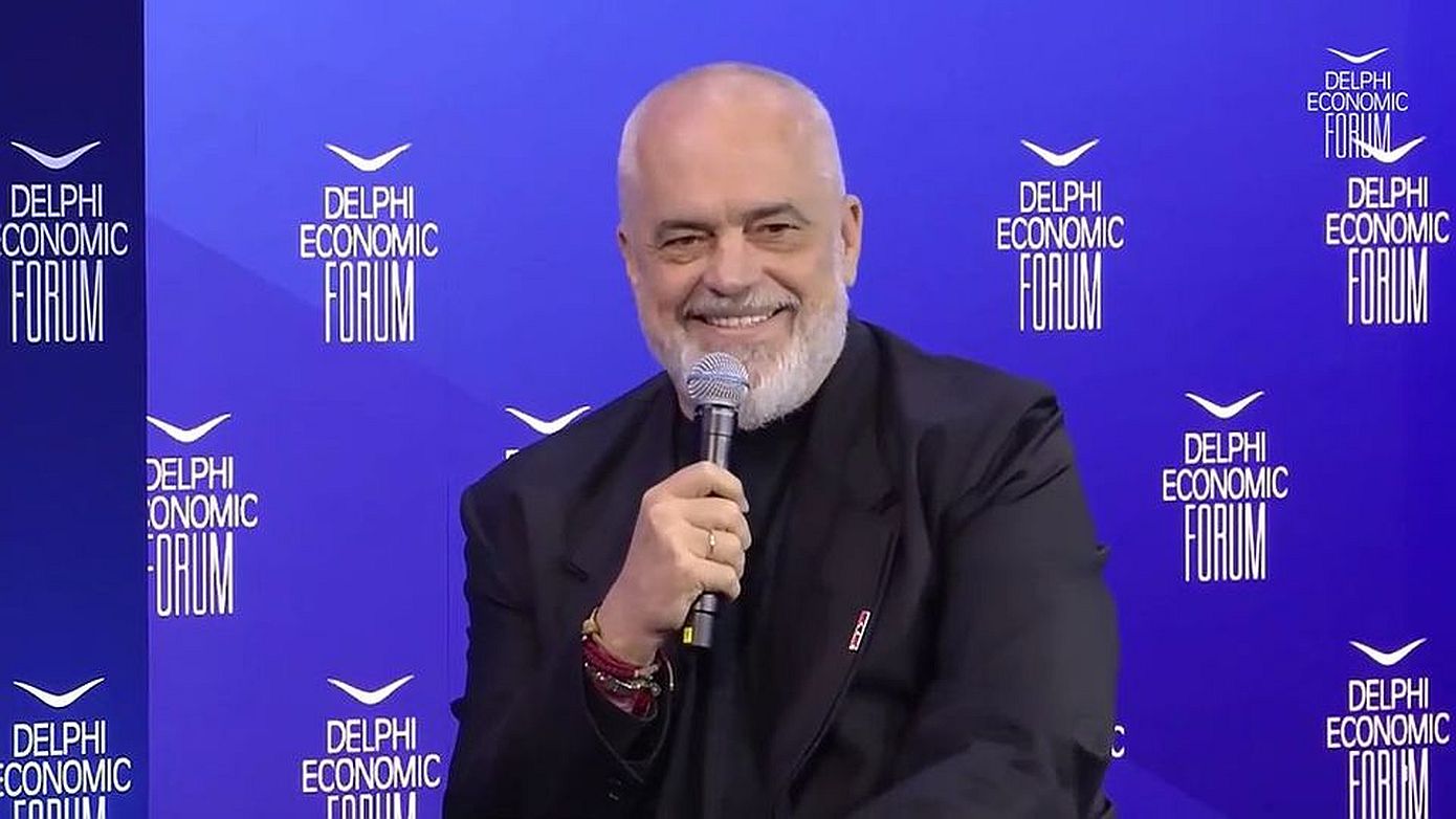 Έντι Ράμα στους Δελφούς: Εκνευρίστηκε για Μπελέρη, έκανε πλάκα με «Πλάτωνα» &#8211; «Έχω μεγάλο θαυμασμό για την Ελλάδα»