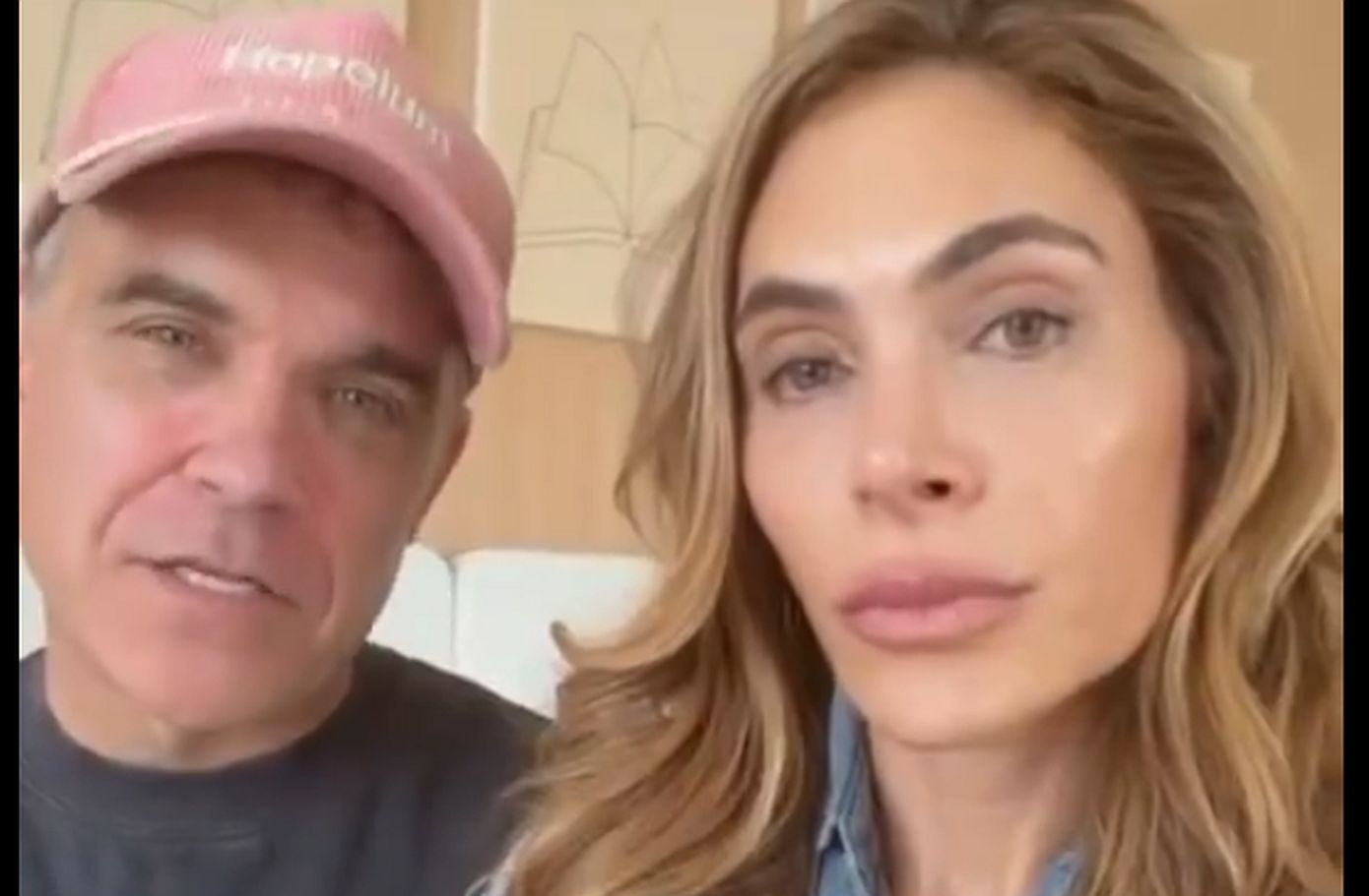 Ο Ρόμπι Γουίλιαμς υπέρ της απαγόρευσης πρόσβασης ανηλίκων στα social media &#8211; Εύγε του λέει ο Άδωνις Γεωργιάδης