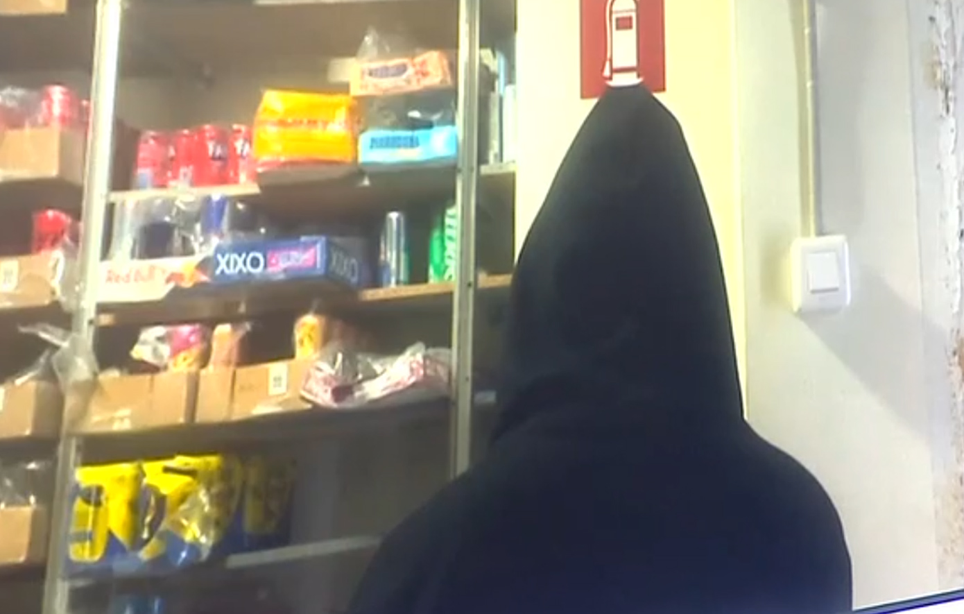 Η πρώην σύντροφος του 20χρονου δράστη στον Άγιο Δημήτριο αποκαλύπτει: «Ήταν ζηλιάρης, έκανε τις γκρίνιες του»