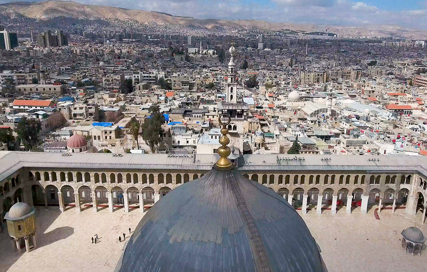 Από τον Ελαγάβαλο στον Άγιο Ιωάννη: Πώς η ελληνική γλώσσα γεφύρωσε τρεις θρησκείες στη Χομς της Συρίας