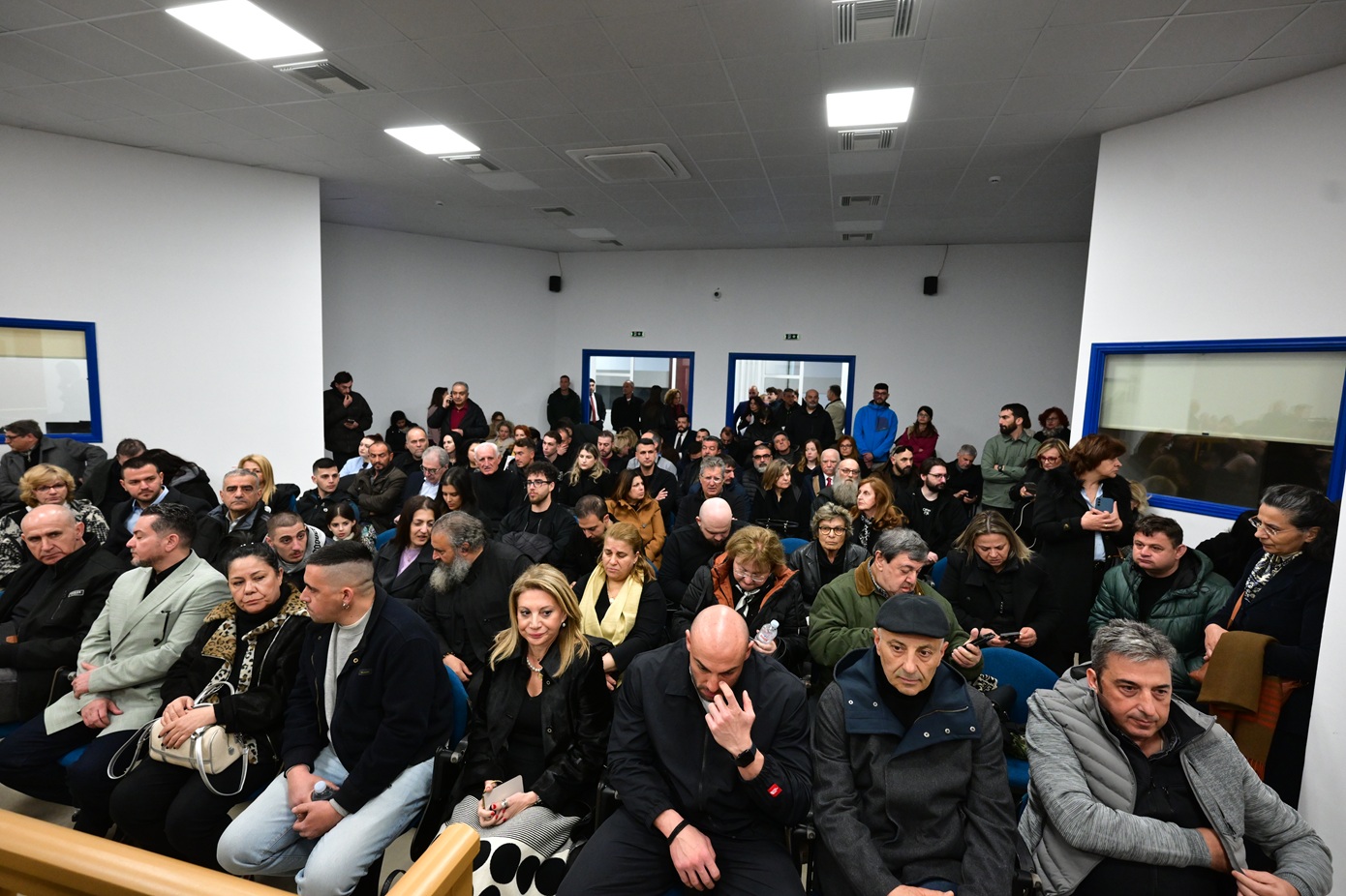 Τέμπη: «Συγκεκριμένη δικηγόρος κινήθηκε εκτός δεοντολογίας» &#8211; Τι λένε οι δικηγορικοί σύλλογοι, γιατί «φωτογραφίζουν» τη Ζωή Κωνσταντοπούλου