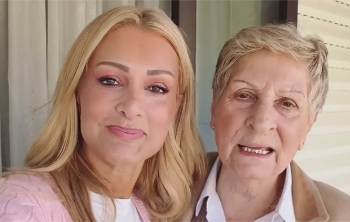 Η Νατάσα Θεοδωρίδου πήγε στο πατρικό της μαζί με τον σύντροφό της &#8211; Το βίντεο με την μητέρα της