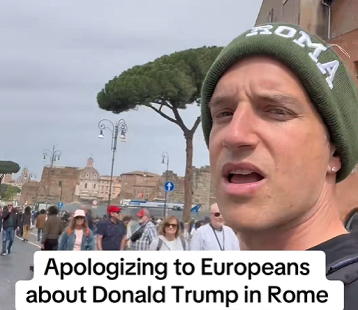 Χαμός με το βίντεο Αμερικανού TikToker που ζητά συγγνώμη από τους Ευρωπαίους για τον Ντόναλντ Τραμπ