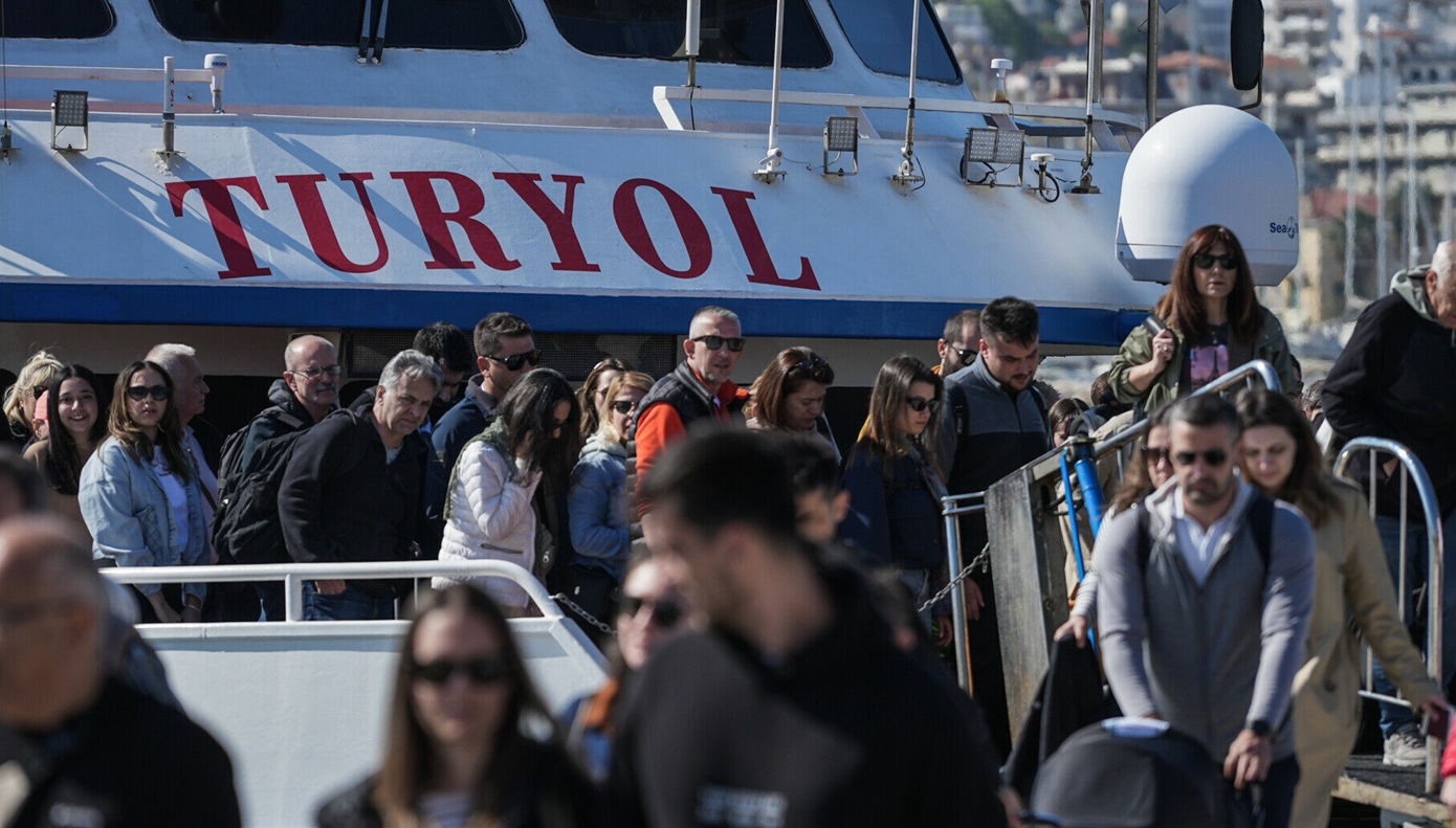 Πενταπλασιάστηκαν οι Τούρκοι τουρίστες στα ελληνικά νησιά