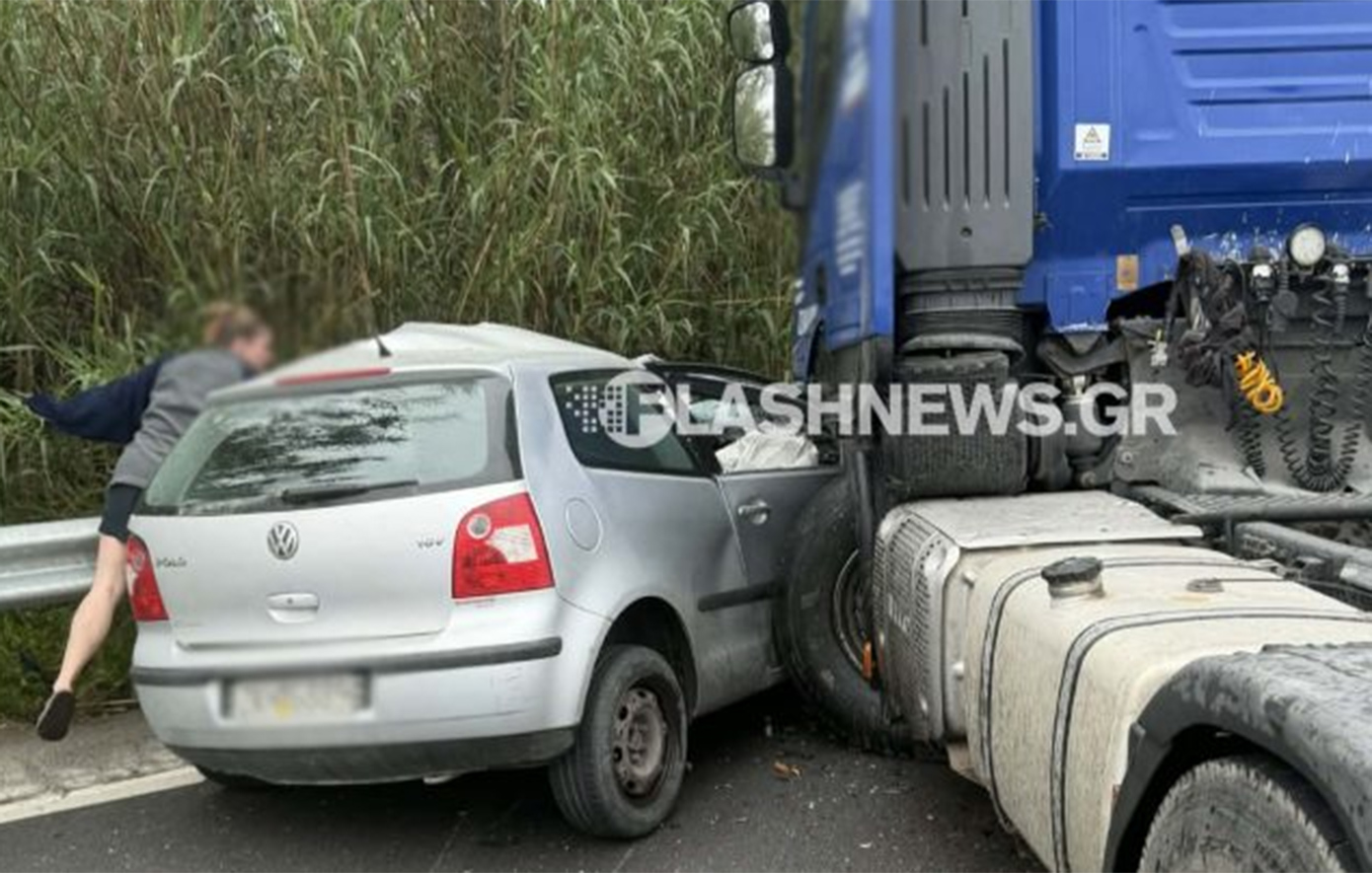 Μετωπική σύγκρουση Ι.Χ. με τράκτορα στον ΒΟΑΚ &#8211; Απεγκλωβίστηκε βαριά τραυματισμένος ο οδηγός