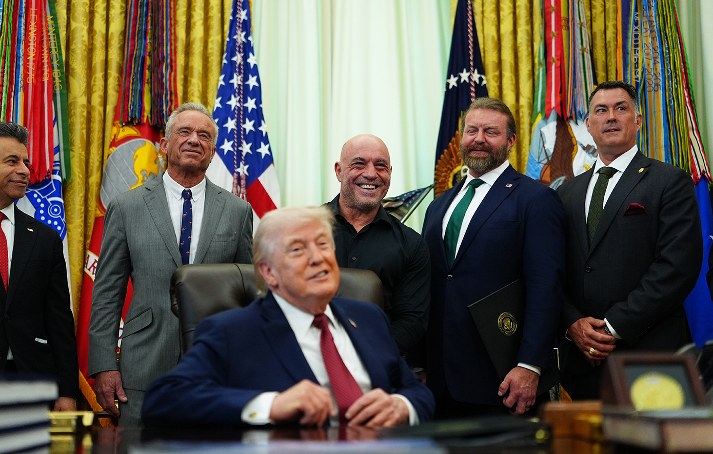 Το «πράσινο φως» του Ντόναλντ Τραμπ για MDMA και LSD που αλλάζει τον χάρτη της ψυχικής υγείας