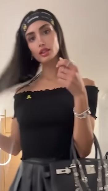 Δισεκατομμυριούχος επιμένει να παντρευτεί μοντέλο του Penthouse παρά τις κατηγορίες ότι εκμεταλλεύεται οικονομικά ηλικιωμένους