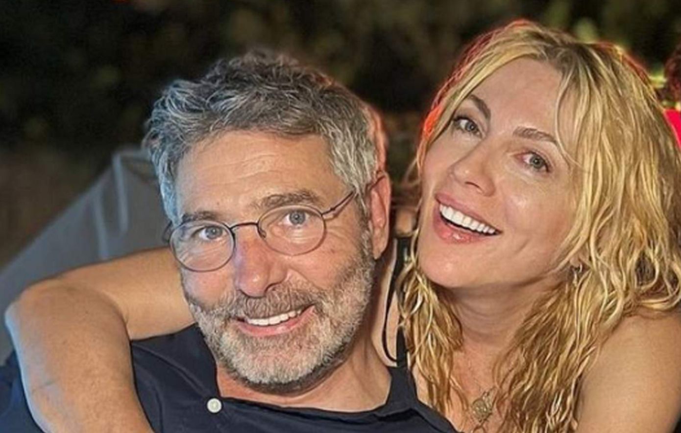 Θοδωρής Αθερίδης και Σμαράγδα Καρύδη ποζάρουν για πρώτη φορά μαζί μετά τον χωρισμό τους