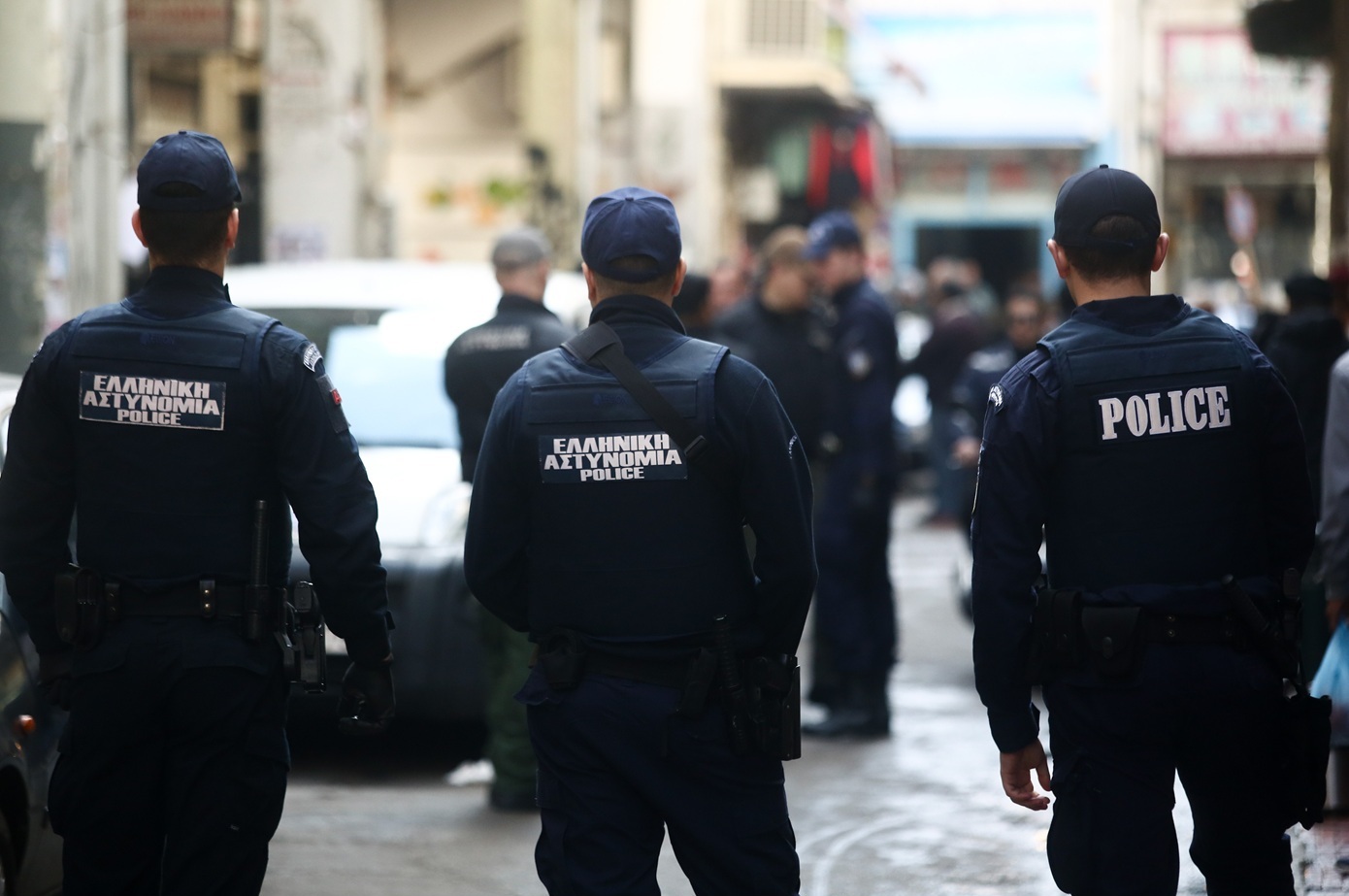 Συνελήφθησαν πέντε ανήλικοι για κλοπές στο κέντρο της Αθήνας