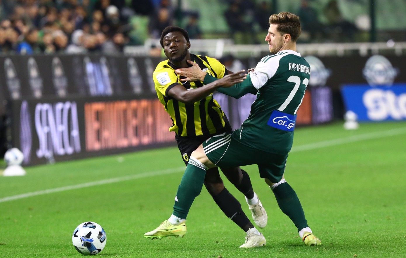 Παναθηναϊκός &#8211; ΑΕΚ 0-0: Κόλλησε απέναντι σε 10 παίκτες αλλά πήγε στο +6