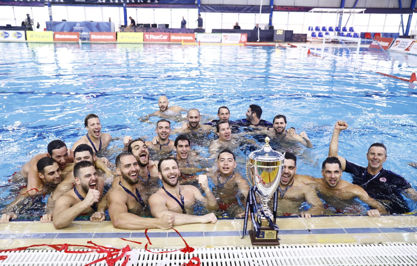 Ολυμπιακός &#8211; Παναθηναϊκός 17-12: Πήρε με… σκούπα το 40ο πρωτάθλημα της ιστορίας του